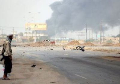 سياسي يُطالب بتحرير الحديدة ردًا على أفعال الحوثيين