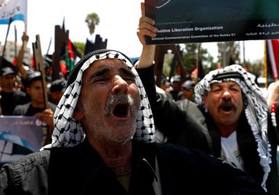 بالإضراب الشامل والمسيرات.. فلسطينيون يحيون ذكرى النكبة (صور)