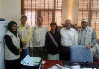 اللجنة الإغاثية بالانتقالي تسلم مستشفى زنجبار كمية من الأدوية والمعدات الطبية