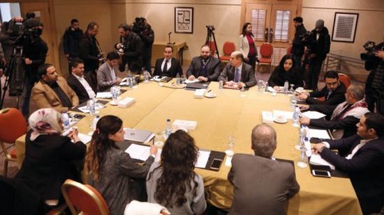 الوفد الحكومي باجتماعات عمان: فوجئنا بطرح حوثي أممي مخالف لاتفاق الحديدة