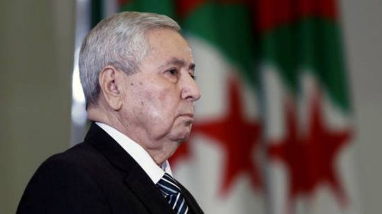 الرئيس الجزائري المؤقت يتخذ حزمة تعديلات في أجهزة السلطة