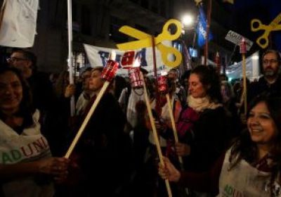 تظاهرات بالأرجنتين للمطالبة بإصلاح الأوضاع الاجتماعية