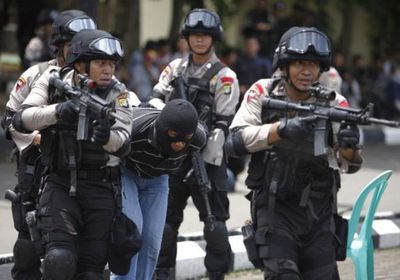 اعتقال عشرات الأندونسيين للاشتباه في صلتهم بداعش