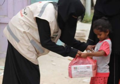 الهلال الإماراتي يواصل توزيع وجبات الإفطار في مستشفيات المكلا (صور)