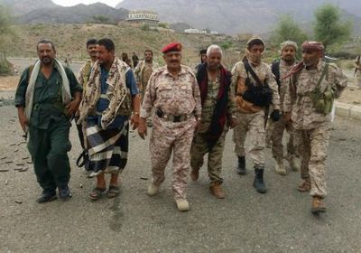 قيادات عسكرية تزور جبهات القتال بقعطبة (تفاصيل)