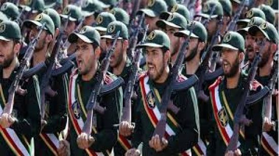 شاهد.. الحرس الثوري ينقل مئات الصواريخ بمحافظات إيران
