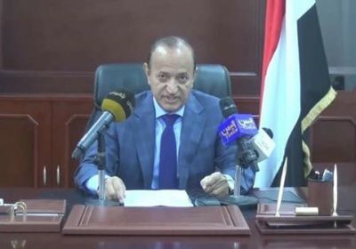 محافظ تعز السابق يُهاجم إخوان اليمن: يعيثون فسادًا