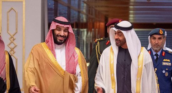 صحيفة سعودية: المملكة والإمارات تعملان لنصرة اليمن وإيران تفتعل الأزمات 