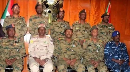 استقالة عضو بارز من المجلس العسكري الانتقالي في السودان