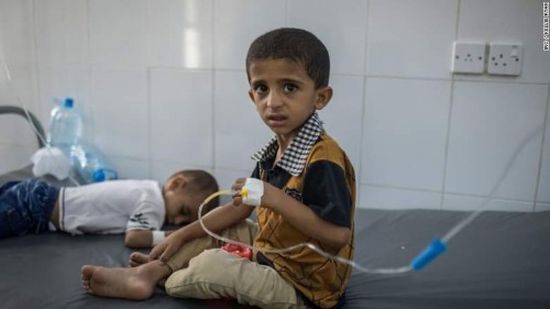 إغاثة عسكرية وأخرى دوائية.. السعودية والإمارات تقاومان الكوليرا الحوثية