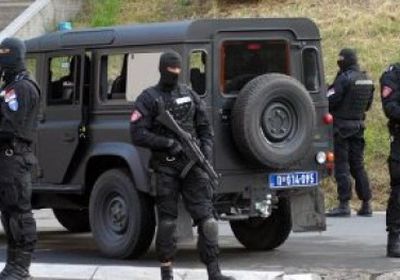 مصرع وإصابة 4 مهاجرين داخل شاحنة بضائع شمال صربيا