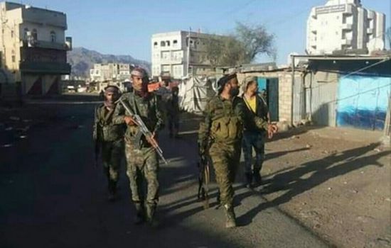 القوات الجنوبية تستمر في تمشيط آخر معاقل الحوثي بقعطبة