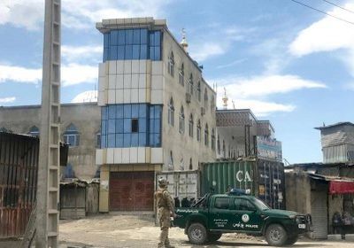 مصرع 3 أشخاص بينهم رجل دين بارز وإصابة 20 آخرين في كابول