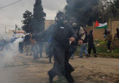 الاحتلال الإسرائيلي يقمع عشرات الفلسطينين خلال مسيرة كفر قدوم الأسبوعية