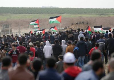 إصابة 16 فلسطينيًا بمسيرات العودة في غزة