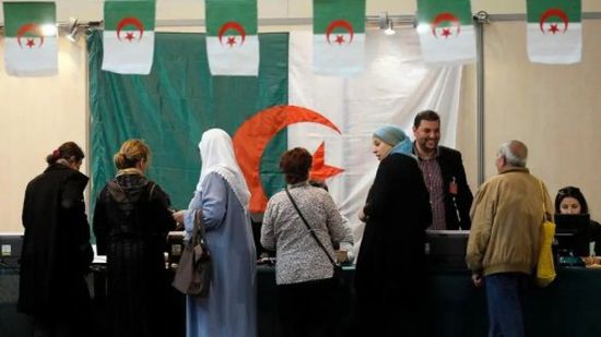 حزبان جزائريان يعلنان تعليق مشاركتهما بالانتخابات