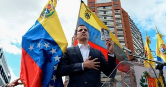 جوايدو يعلن عن إيفاد مندوبين إلى أوسلو لبحث الأزمة السياسية في فنزويلا