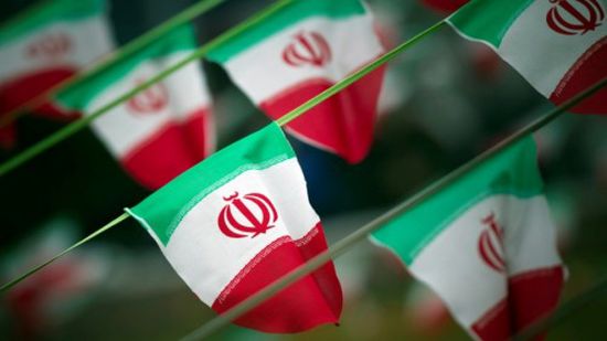 السلطات الإيرانية تعتقل عشرات الأشخاص لممارستهم اليوغا 