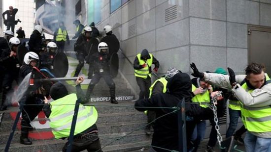 اشتباكات بين الشرطة البلجيكية وعدد من المتظاهرين ببروكسل