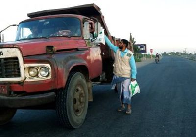 بالصور.. سلمان للإغاثة يواصل توزيع وجبات الإفطار في حضرموت ولحج