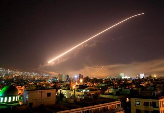 المرصد السوري: نظام الأسد شن 600 غارة جوية على معاقل المسلحين بكفر نبودة
