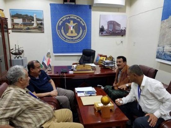 بن بريك يناقش أوضاع الأدباء والكتّاب الجنوبيين مع رئيس إتحاد فرع لحج