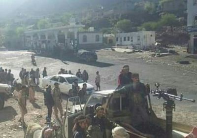 القوات الجنوبية تدمر طقمين عسكريين لمليشيا الحوثي بشخب