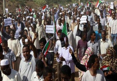 في أول أيام الإضراب.. شلل تام في شوارع العاصمة السودانية