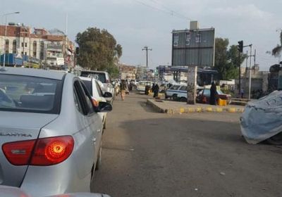 الحوثيون يفتعلون أزمة مشتقات نفطية وعودة طوابير السيارات بصنعاء