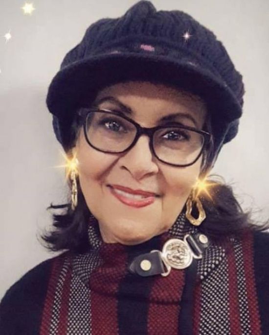 إصابة الإعلامية العدنية  أمل بلجون ونقلها للمستشفى في مصر