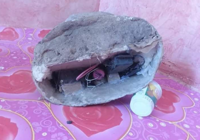 مليشيا الحوثي تزرع ألغام على شكل صخور لفتك المزارعين والرعاة بالضالع (صور)