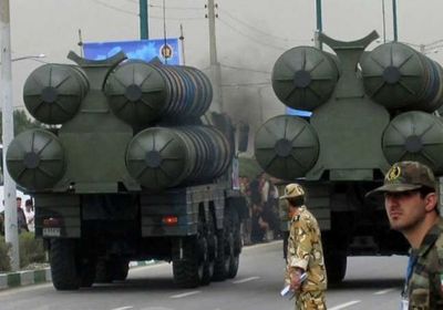 تصعيد مريب.. خامنئي يضيف قوات الدفاع الجوي كقوة رابعة للجيش الإيراني