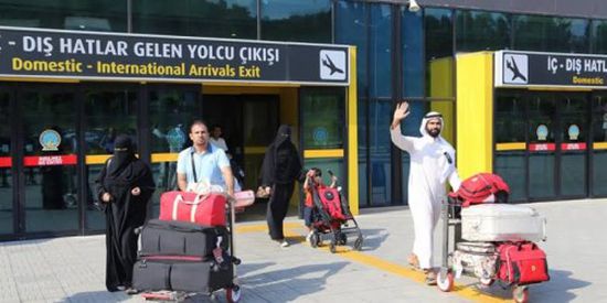 الجارالله يوضح وضع السعوديين المقيمين في تركيا