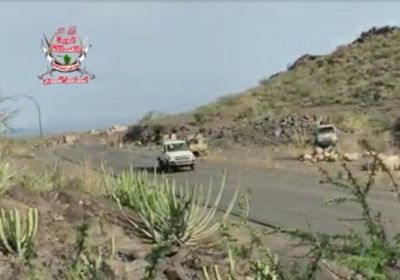 لتطهيرها من الحوثيين.. القوات الجنوبيه تقتحم منطقة الفاخر باتجاه إب