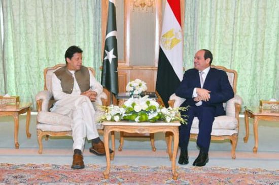 الرئيس المصري يلتقي برئيس وزراء باكستان في مكه (تفاصيل) 