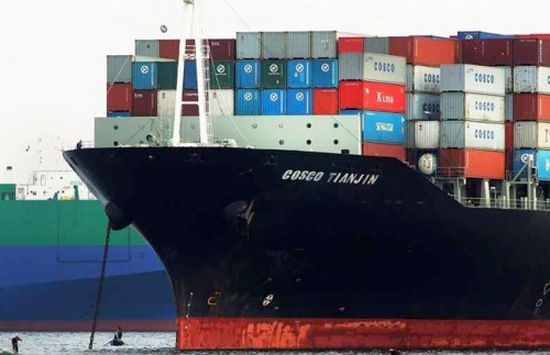 أمريكا تبدأ رفع الرسوم الجمركية على السلع الصينية بنحو 25%