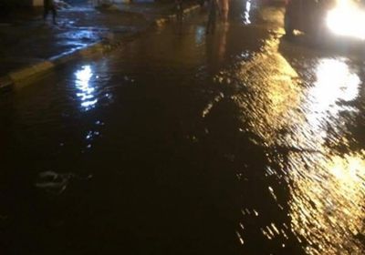 هطول أمطار غزيرة  على العاصمة عدن