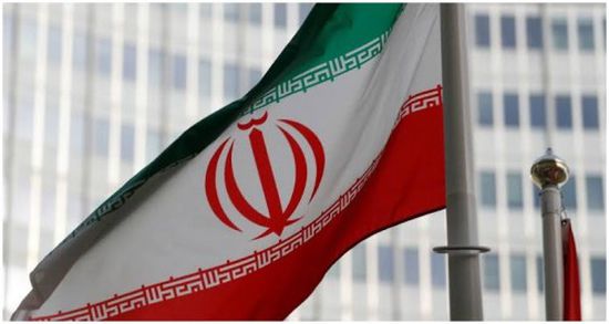 سياسي يُطالب بالتخلص من نفوذ إيران بالدول العربية