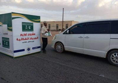 توزيع وجبات إفطار جاهزة في حضرموت الصحراء ومأرب وأبين