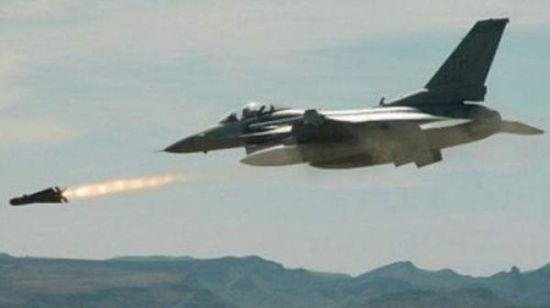 عاجل.. الطيران الإسرائيلي يستهدف مواقع عسكرية للنظام السوري في دمشق