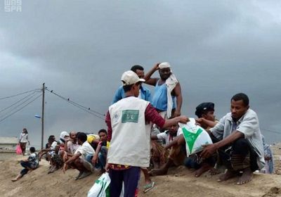 لليوم الـ 27 على التوالي.. "سلمان للإغاثة" يوزع وجبات الإفطار الجاهزة في عدن ولحج