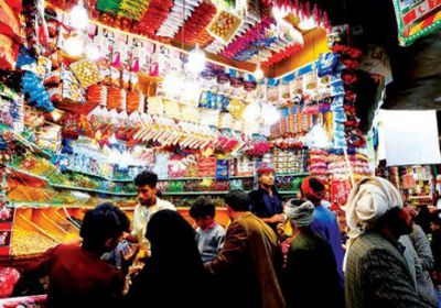 صحيفة دولية: العيد في صنعاء بلا "رواتب" واستعدادات شكلية