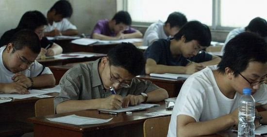 الصين تحذر طلابها من مخاطر الدراسة في الولايات المتحدة