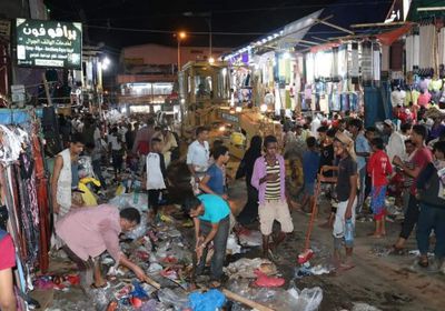 بالتزامن مع عيد الفطر..حملة نظافة واسعة للأسواق والشوارع في الشيخ عثمان (صور)
