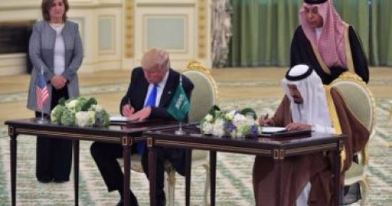 إدارة ترامب تمنح شركتين أمريكيتين ترخيص لتبادل معلومات حساسة مع السعودية