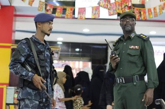 تكثيف الدوريات المتحركة بالشحر لحفظ الأمن خلال أيام العيد (صور)