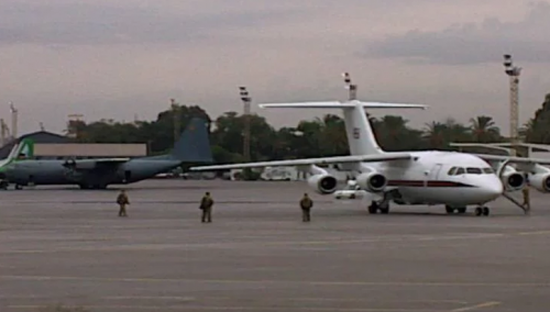 إسقاط طائرة تركية أثناء هبوطها في مطار معيتيقة الليبي