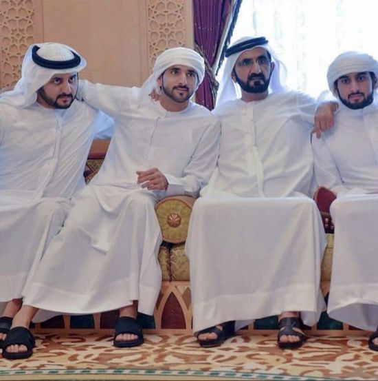 فرحة وطن.. الإمارات تحتفل ب "أفراح آل مكتوم"(صورة)
