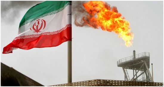 كاتبة توجه رسالة لحلفاء إيران