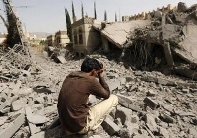 صحيفة إماراتية: الانتهاكات الحوثية بحق المدنيين خرق واضح لكل القوانين الإنسانية